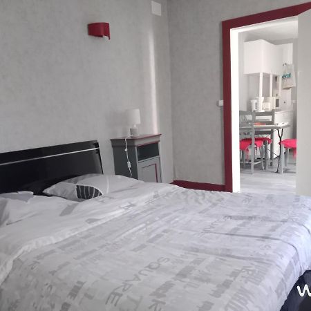 Appartement Centre Ville Avec Balcon -Terrasse Prive Tulle Zewnętrze zdjęcie