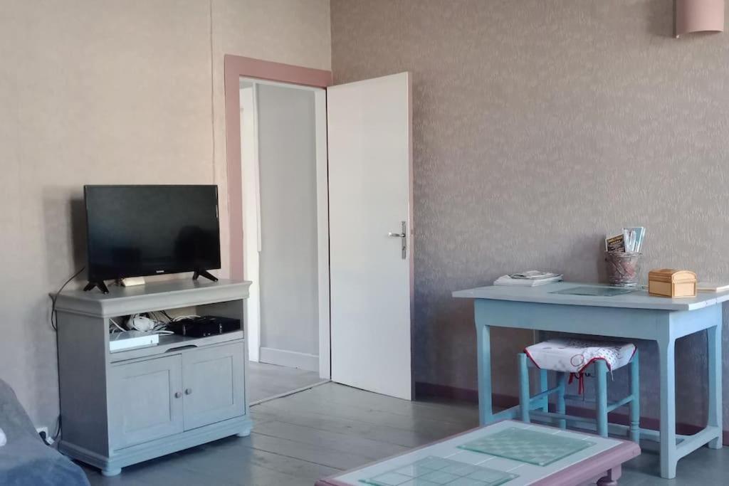 Appartement Centre Ville Avec Balcon -Terrasse Prive Tulle Zewnętrze zdjęcie